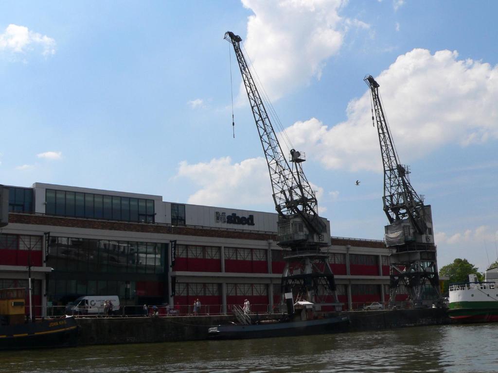 Cleyro Serviced Apartments - Harbourside Bristol Exterior photo